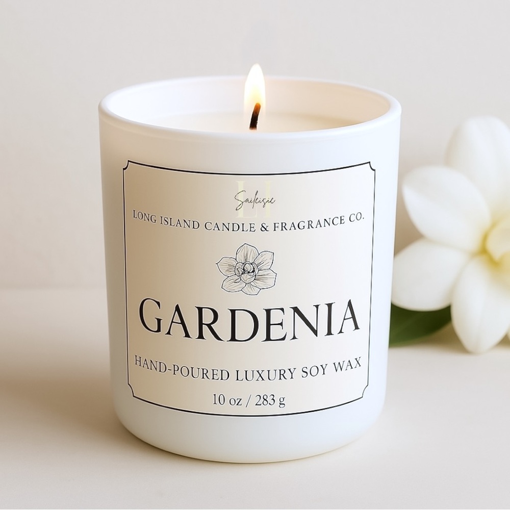 Gardenia Natural Soy Wax Candle | Hand-Poured 10 oz Floral Scent | New - Picture 2 of 8